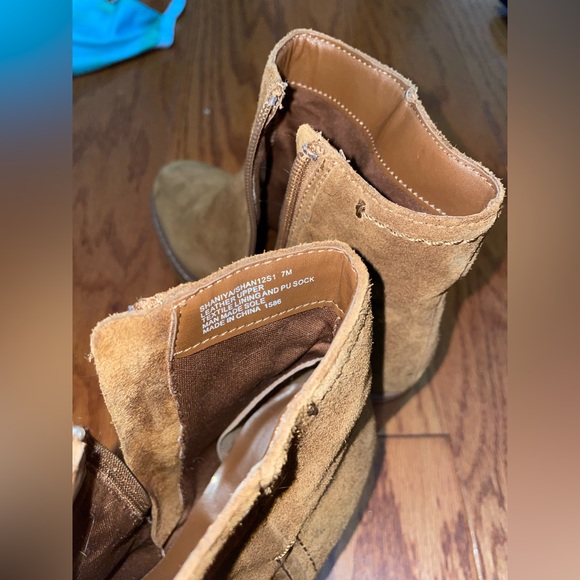 Shaniya Brown Suede Boots - Steve Madden - Picture 8 of 9